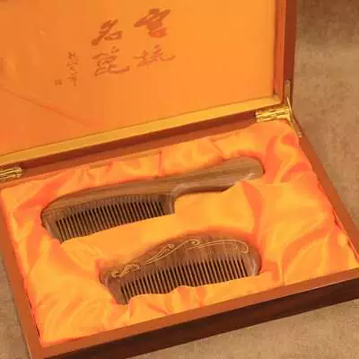 Натуральная резная расческа из сандалового дерева, массажер, антистатическая подарочная коробка, подарок на день рождения