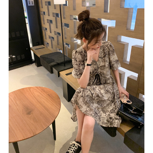 新款主推 【已出货】时髦抽象碎花抽绳连衣裙 MMJ2357 P105 K158图片