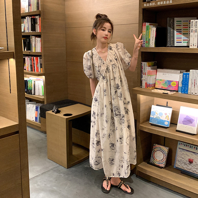素描水墨画碎花V领连衣裙女夏2024新款新中式国风少女高级感质感图片