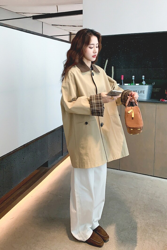 【现货】秋款宽松咖色格纹拼接短款风衣外套MMJ8007-P155-K218,女装风衣,浙宝233