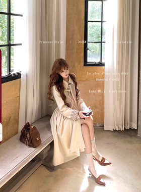 Lazy Didi伦敦书信 可拆卸领巾收腰大摆连衣裙设计感收腰显瘦A字