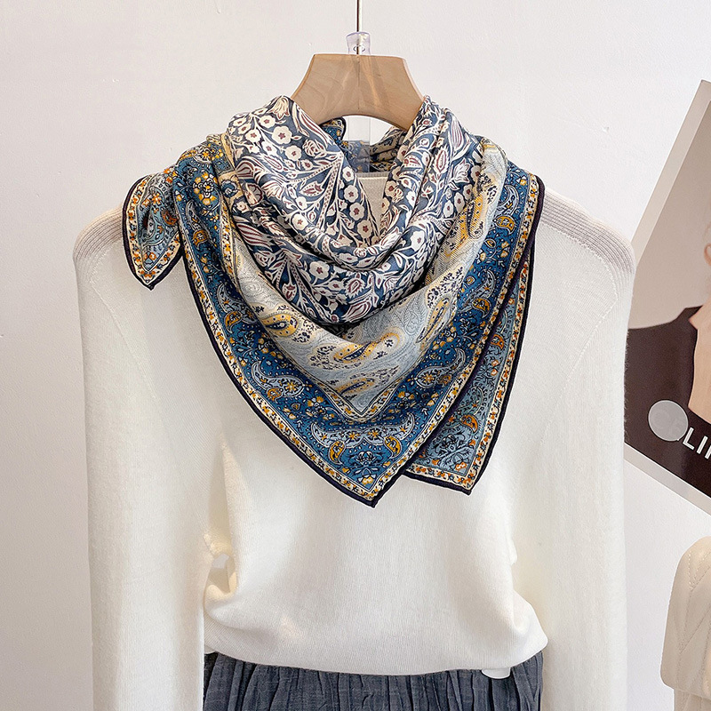 复古真丝羊毛丝巾方巾女2025新款秋冬季系脖高级感丝毛围巾女披肩