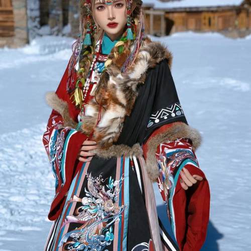 新款汉服女藏族服装秋冬套装