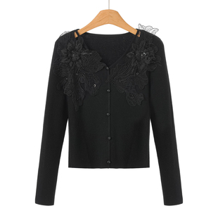 串珠羽毛花朵V领套头针织衫 799 春装 文 851 25%绵羊毛