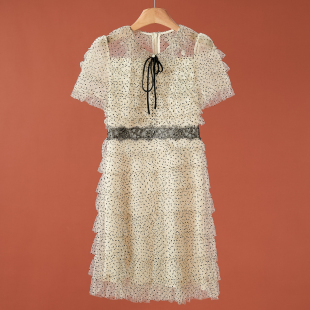 收腰波点蕾丝蛋糕层短袖 夏装 连衣裙888弜 蕾 1199西湖阁老