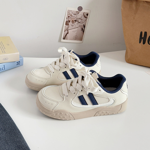 女大童鞋子2026春季新款女童板鞋轻便软底初中生休闲运动鞋透气潮