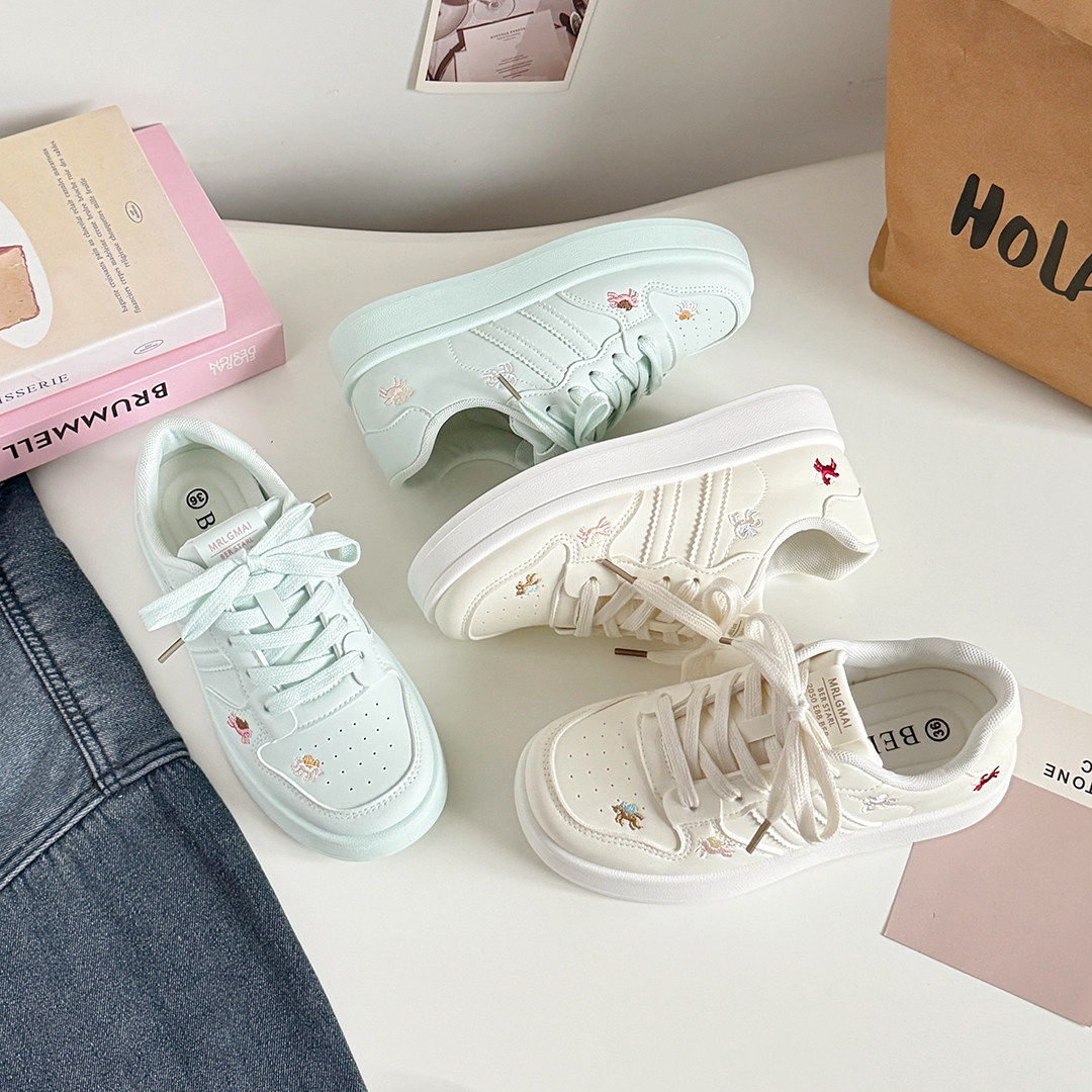 女大童鞋子2026春夏新款透气软底休闲运动板鞋学生百搭女童小白鞋