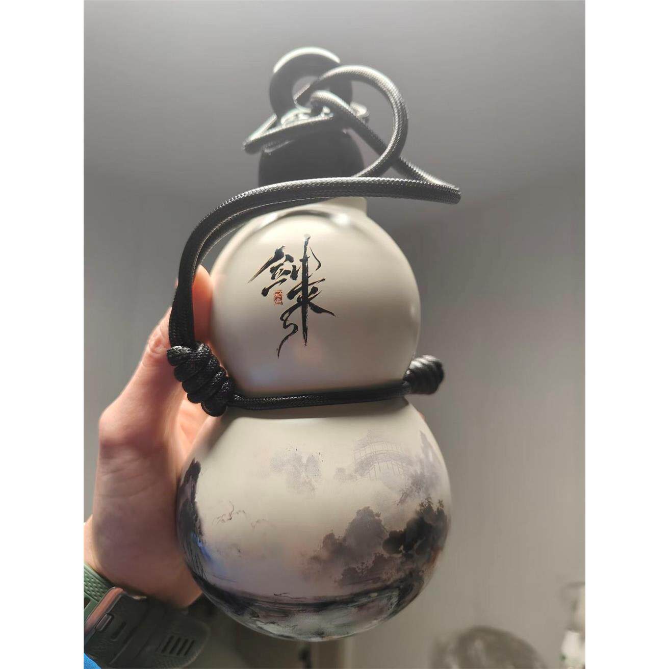 葫芦形状水杯道友集合!瑞幸 × 剑来葫芦杯圆你江湖梦黑白经典款