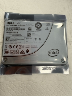 戴尔S4610 本SATA企业级固态硬盘 960G戴尔版