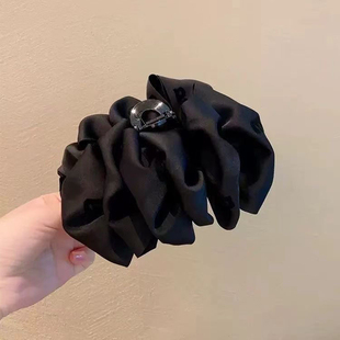 新款气质超仙高级感缎面云朵鲨鱼11/13公分大抓夹diy洋气高颜值