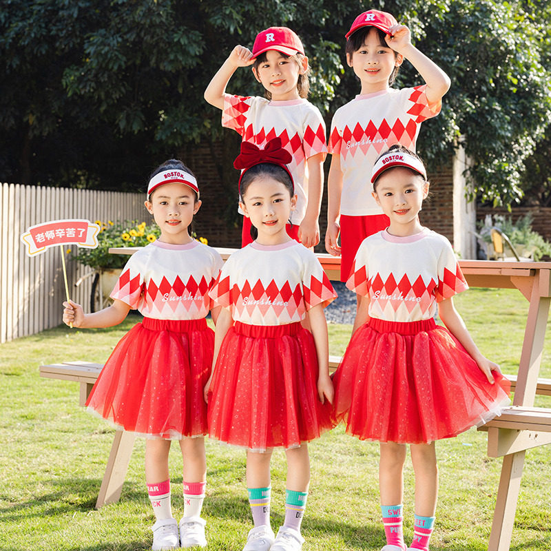 幼儿园运动会大合唱六一童