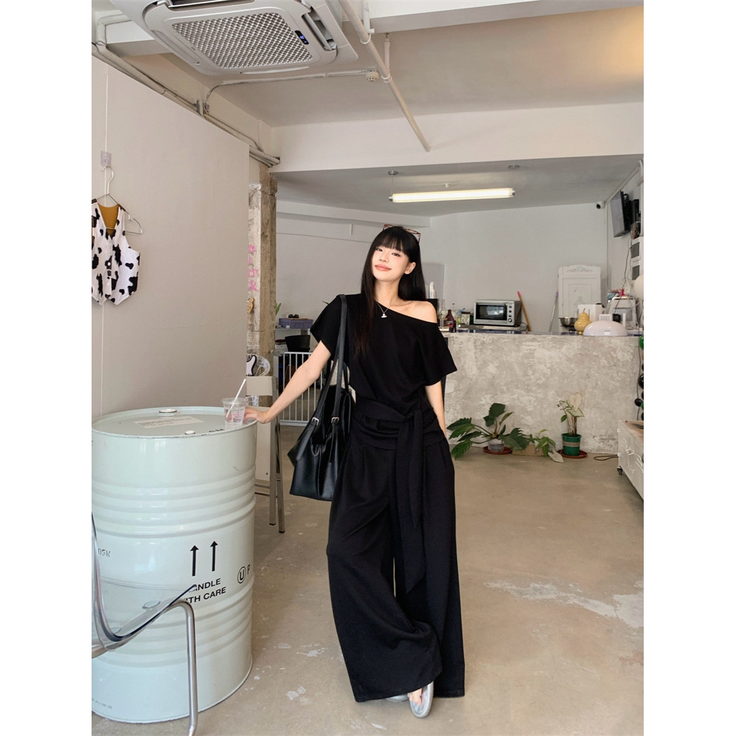 气质黑色时尚套装女夏季2025新款露肩短袖上衣高腰阔腿裤子两件套