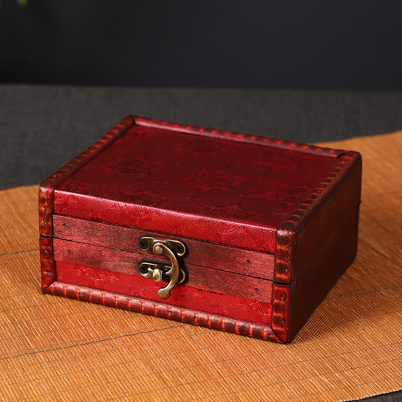 高档精致带锁木质首饰收纳盒