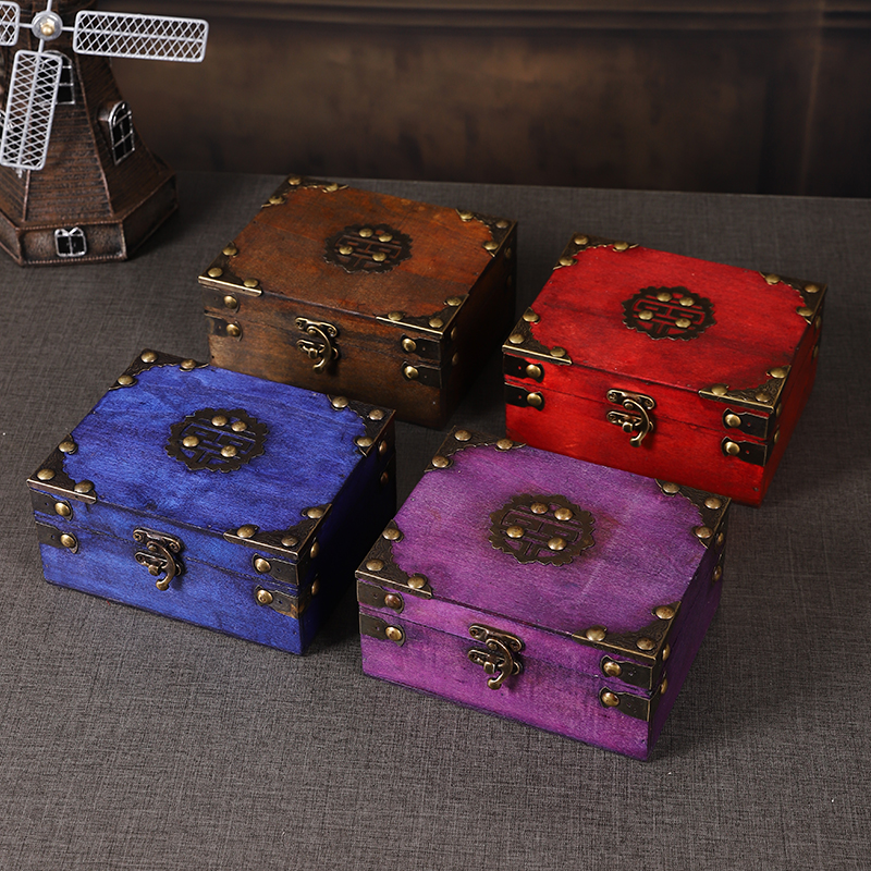 仿古迷你木质带锁收纳盒