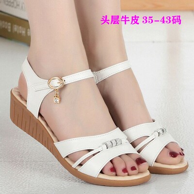 夏季大码真皮坡跟中老年软底凉鞋