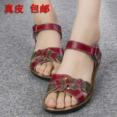 大码夏季平跟中老年真皮软底凉鞋