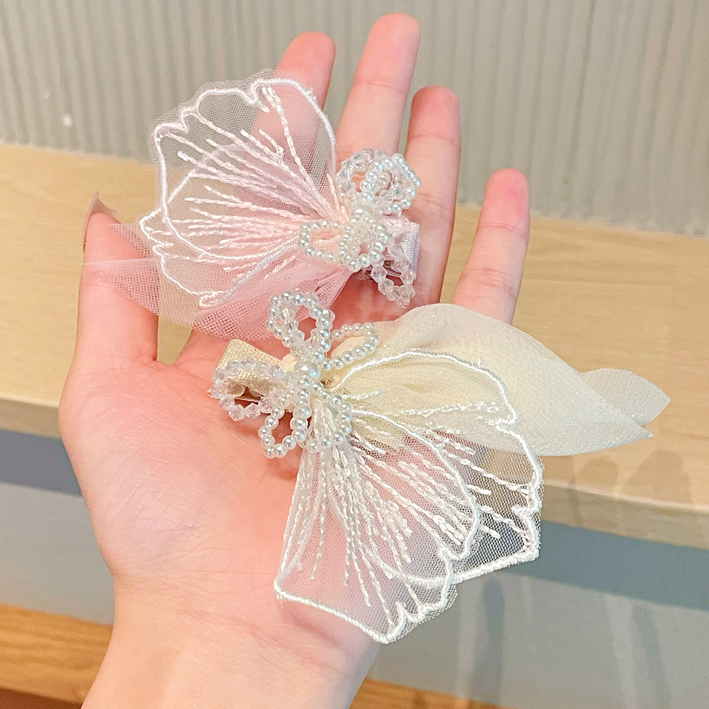 高级感珍珠蝴蝶儿童发夹