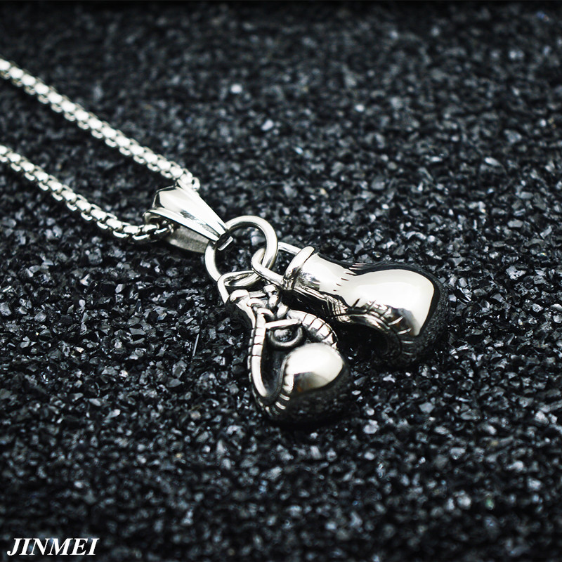 钛钢健身运动拳击手套吊坠项链