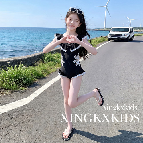 2026新款女童带胸垫连体泳衣