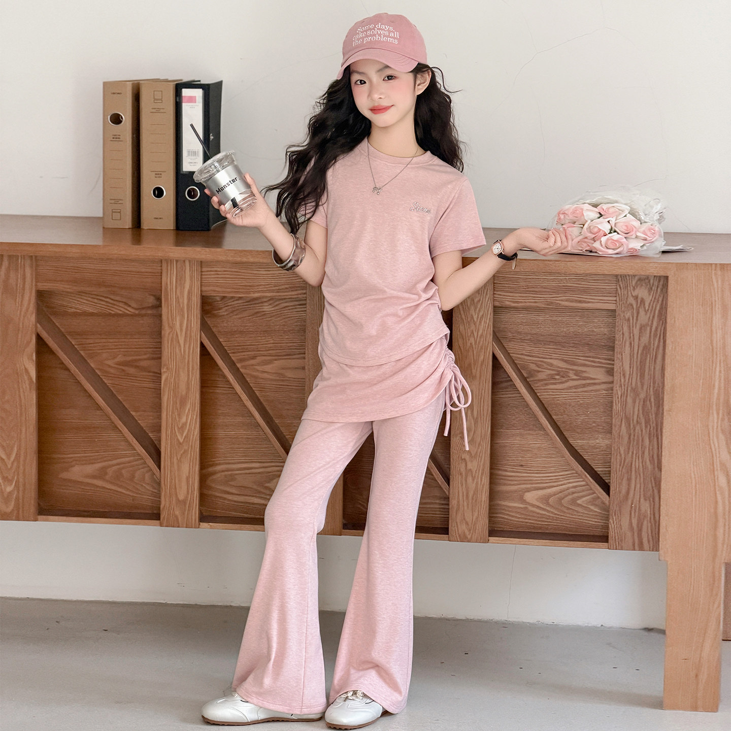 女童夏季超好看短袖套装2026新款女大童T恤喇叭裤儿童夏装两件套