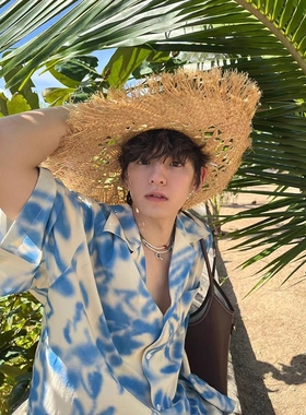 进口蓝色度假风沙滩短袖衬衫男生海边穿搭夏季薄款冰丝古巴领衬衣