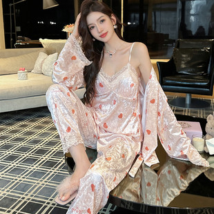 睡衣女春秋季金丝绒性感吊带三件套装带胸垫2024年新款家居服秋冬
