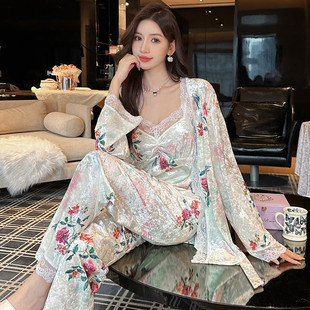 金丝绒睡衣女款春秋2025新款带胸垫三件套装秋冬季性感加厚家居服
