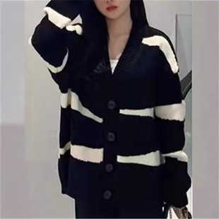 慵懒风V领针织开衫女2025秋冬新款日系宽松大版型甜美毛衣女外套