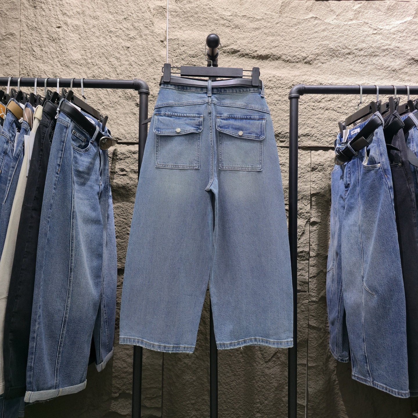 春新款蓝色阔腿牛仔裤女八分宽松高腰小个子休闲直筒弯刀裤气球裤