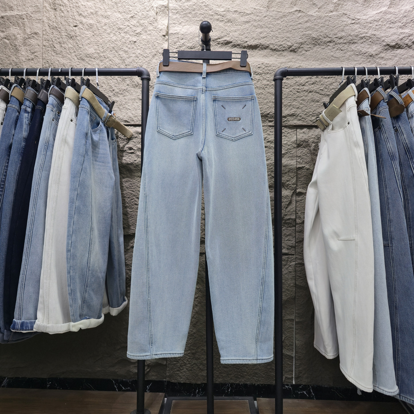 冬季新款浅蓝色加绒阔腿牛仔裤女弯刀裤宽松高腰高个子垂感拖地裤,女装/女士精品,牛仔裤,淘宝优惠券,粉丝福利购,淘宝优惠卷