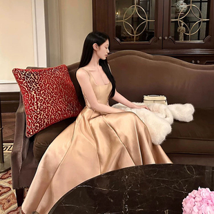 大码女装轻奢千金风吊带连衣裙高级感气质名媛宴会大摆长款礼服