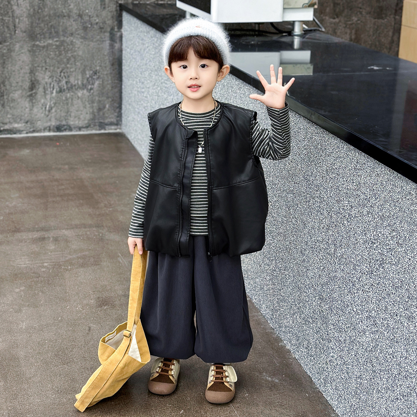 男童秋装套装2025新款韩系痞帅男孩打底衫儿童秋季皮马甲三件套潮,童装/婴儿装/亲子装,套装,淘宝优惠券,粉丝福利购,淘宝优惠卷
