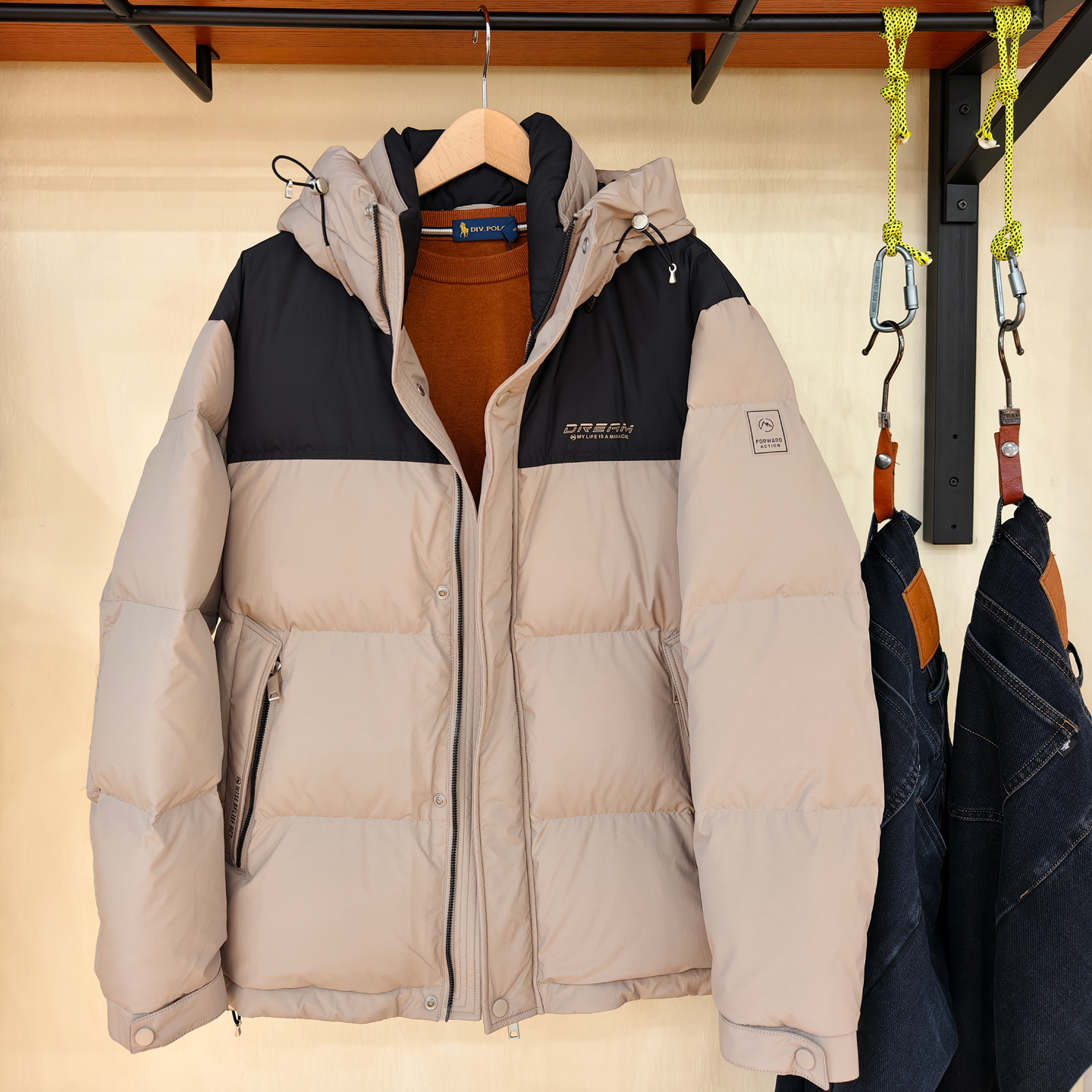 男式连帽羽绒服休闲舒适百搭