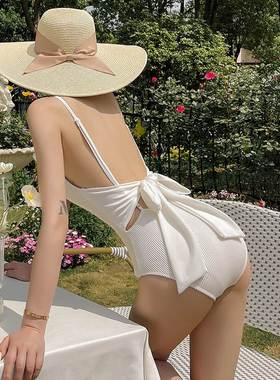 特价白色露背蝴蝶结V领简约比基尼温泉泳装小胸连体三角泳衣8110