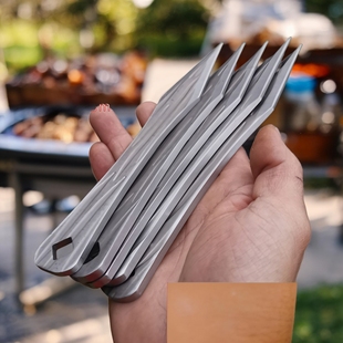 一体精钢锻打加厚专业飞镖户外直飞唐门暗器手里剑重型国际标120g