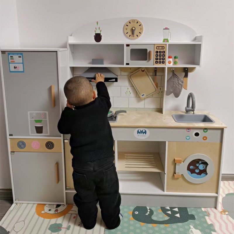 새로운 나무 코너 주방 스토브 세트 어린이 놀이 집 시뮬레이션 소리와 가벼운 물 주방 장난감 선물