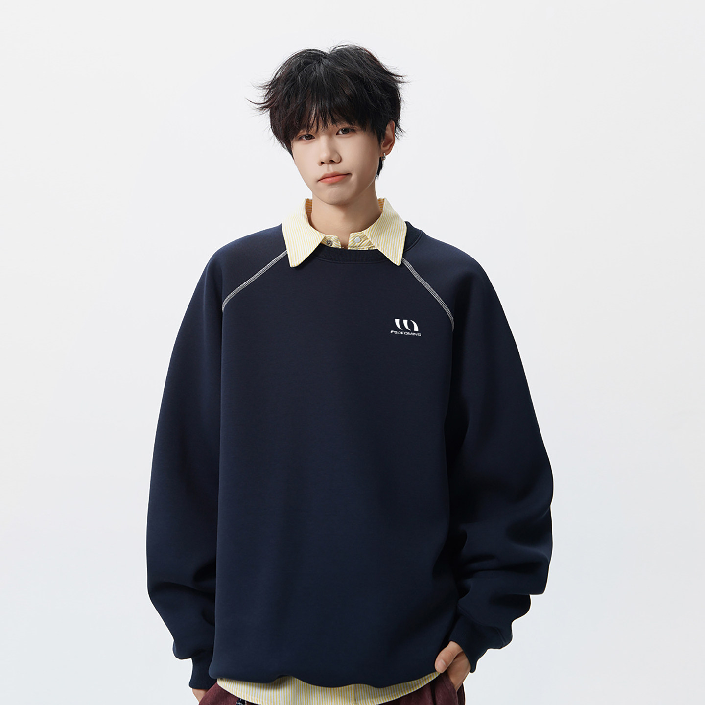 藏青色