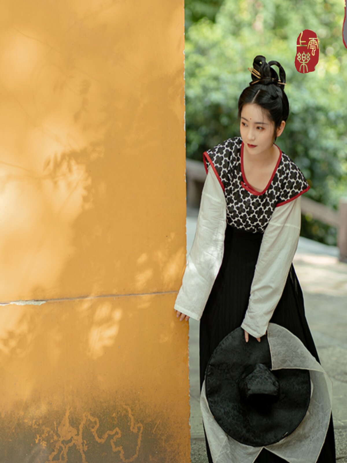 SHANGYUNLE MANGZHONG TANG 제작 뒷부분은 HANFU 플랫 칼라 크로스 드레스 스커트를 여성 민족 스타일 봄 여름 일상 현장 원본으로 복원합니다