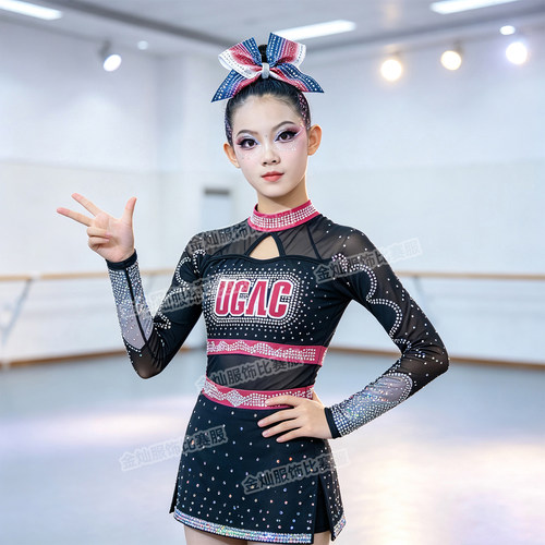 女童啦啦队服运动会比赛演出