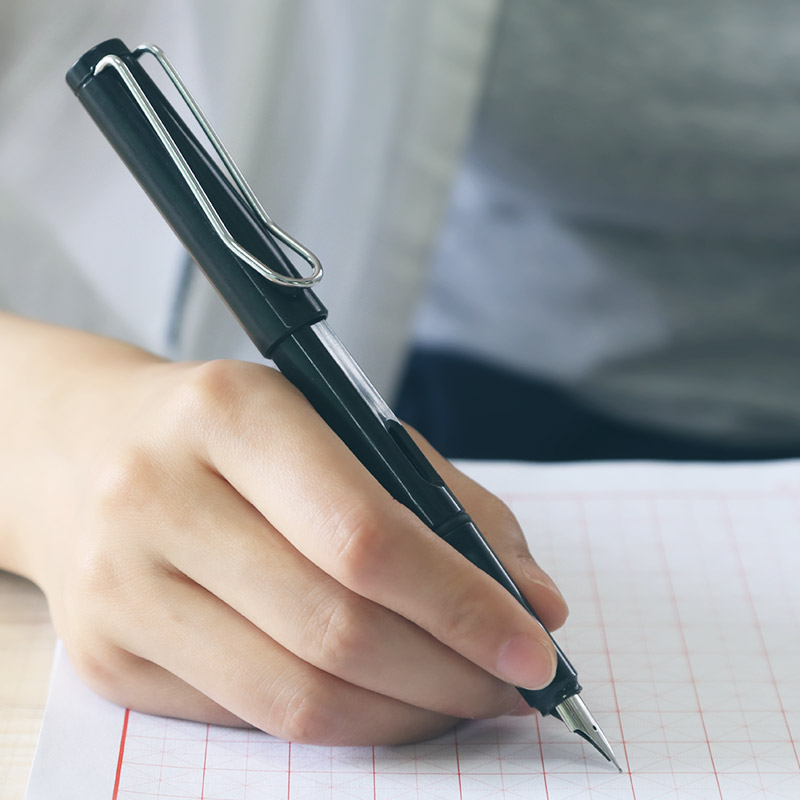 练字钢笔男女学生专用钢笔练字正品小学生钢笔笔尖练钢笔字帖成人商务办公儿童初学者墨水墨囊钢笔写字笔签字