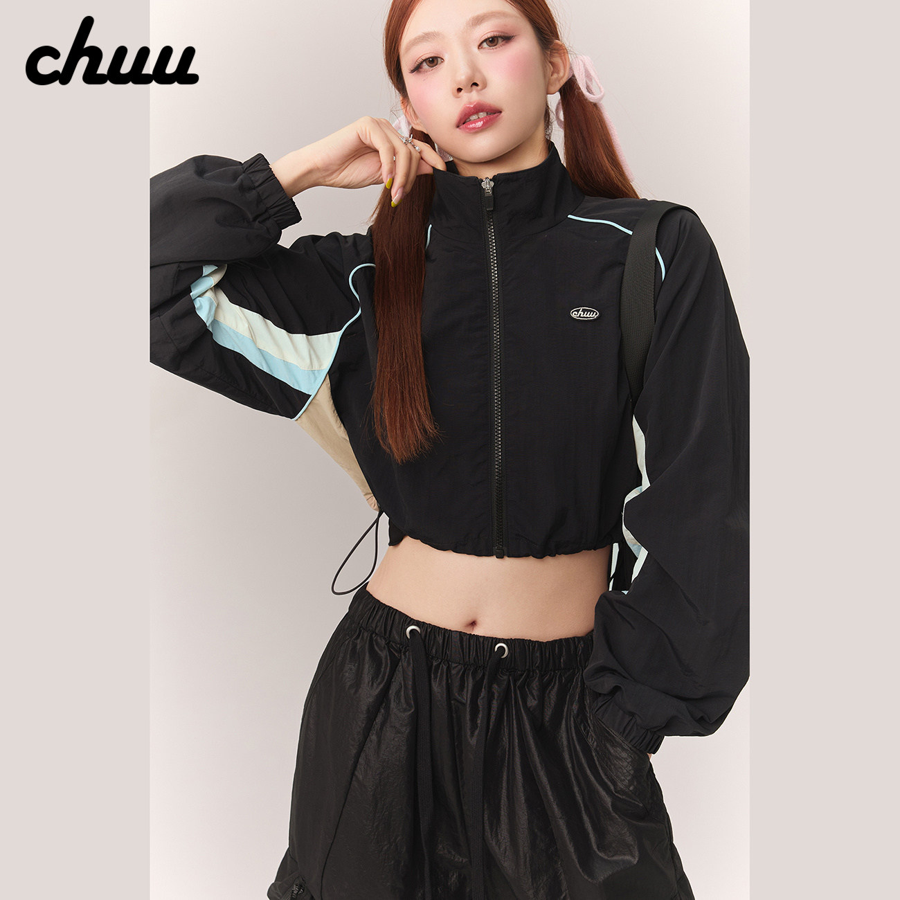 CHUU撞色拼接短外套女2026年春秋新品抽绳长袖拼色拉链开衫上衣