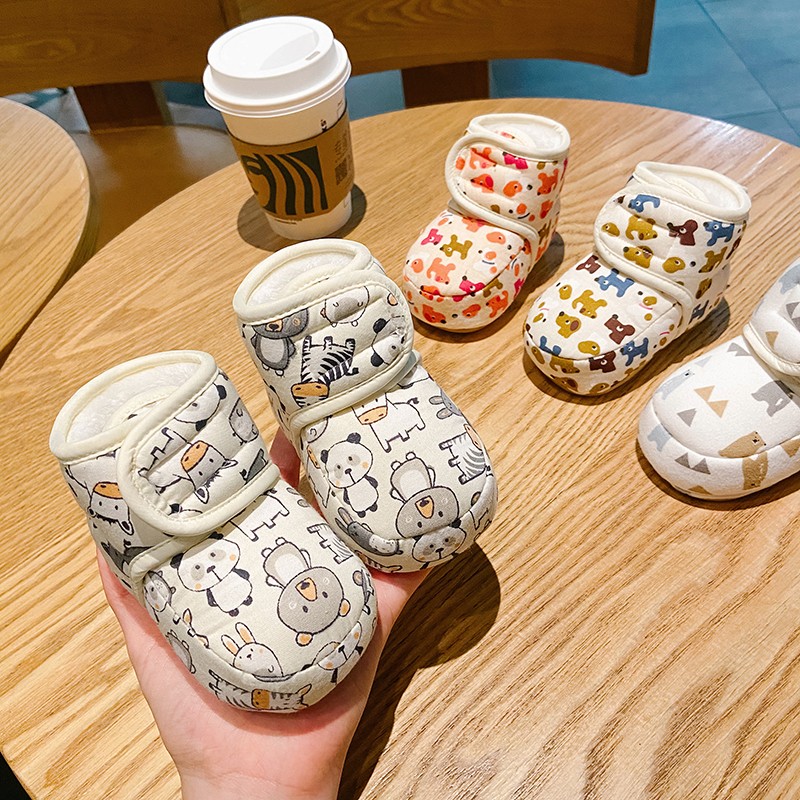 婴儿秋冬季软底保暖不掉棉鞋