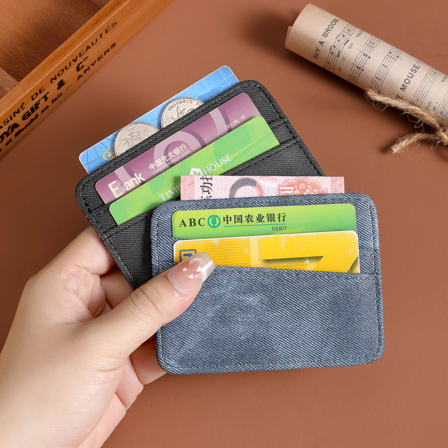 超薄简约小卡包男士多卡位复古卡套一片式卡夹迷你便携证件收纳包