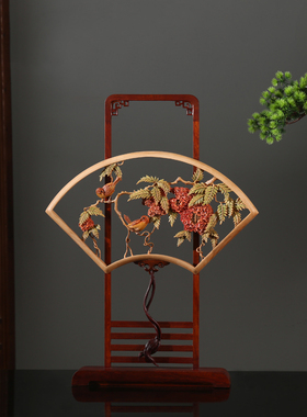 何红兵新作国风木雕花开见喜轻