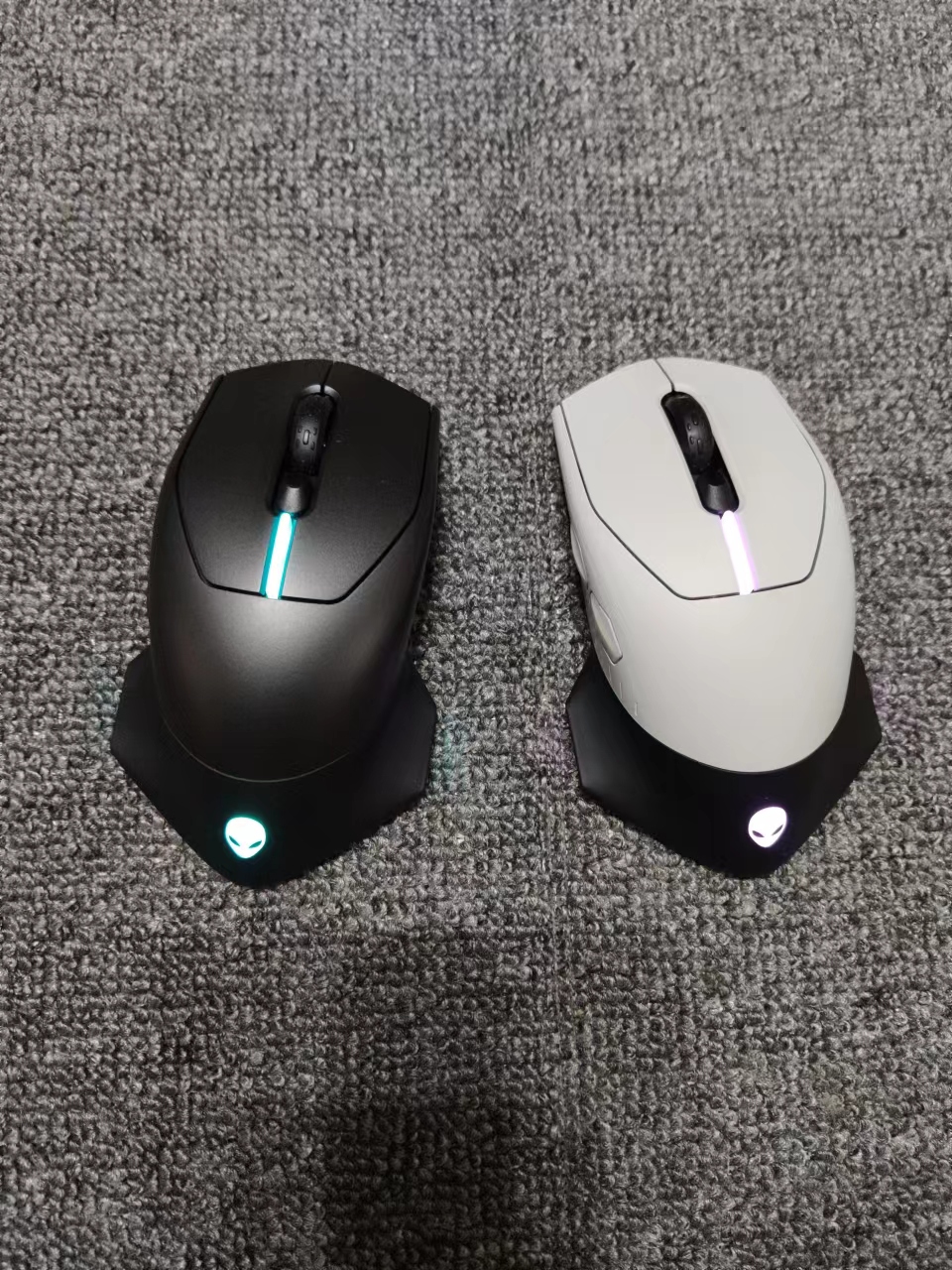 Alienware外星人AW610M/AW310M无线AW510/558M有线游戏鼠标 电脑硬件/显示器/电脑周边 无线鼠标 原图主图