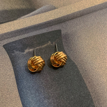 MARYME ACC 精致小巧时髦立体缠绕耳钉/耳环 18K镀金