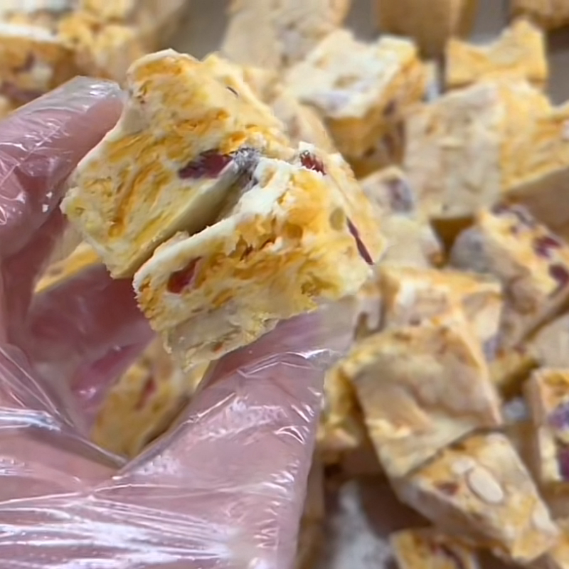 乳扇酥云南大理特产美食乳扇奶酥坚果酥乳扇雪花酥云南十八怪