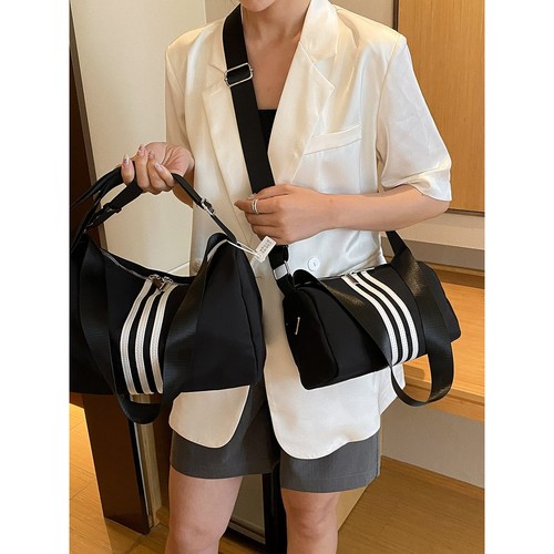 进口高颜值尼龙学生包韩版潮酷手提托特包大容量日系单肩斜挎女