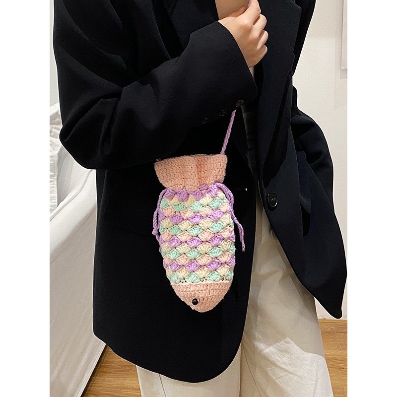 进口可爱小鱼多巴胺手机包小众百搭毛线成品女包手工编织bag,服饰配件/皮带/帽子/围巾,DIY编织材料包,淘宝优惠券,粉丝福利购,淘宝优惠卷