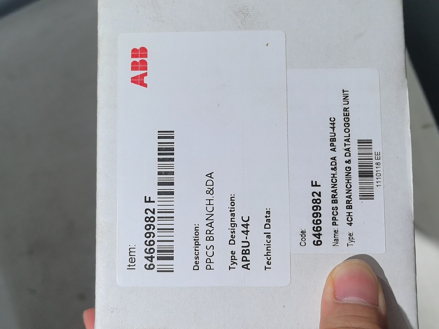 全新原装ABB未开封光纤分配单元APBU-44C APBU-44CE 3AFE64669982